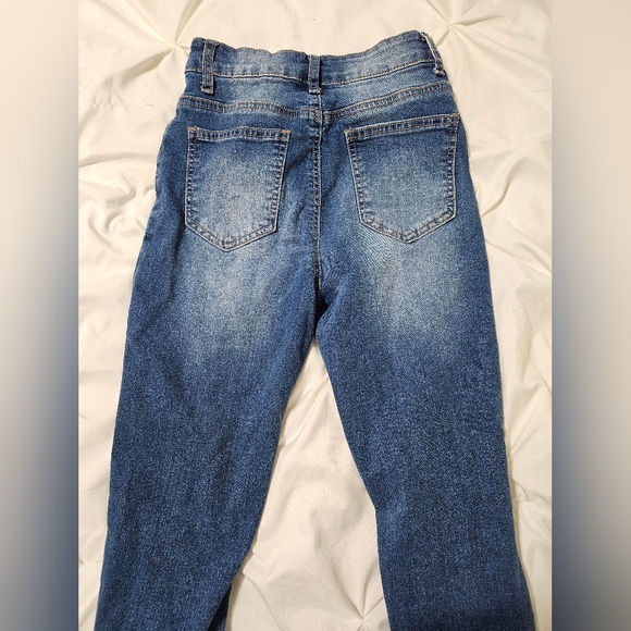 Jeans - Picture 2 of 3